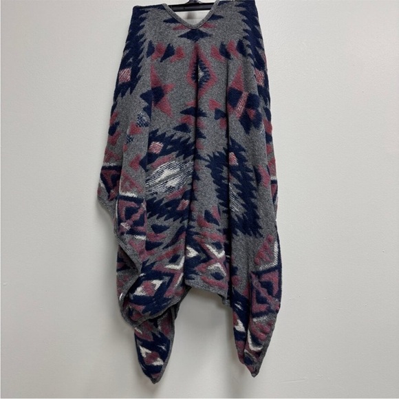 Lucky brand Aztec shawl sweater - Picture 3 of 4